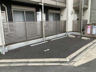 14/14 駐車場