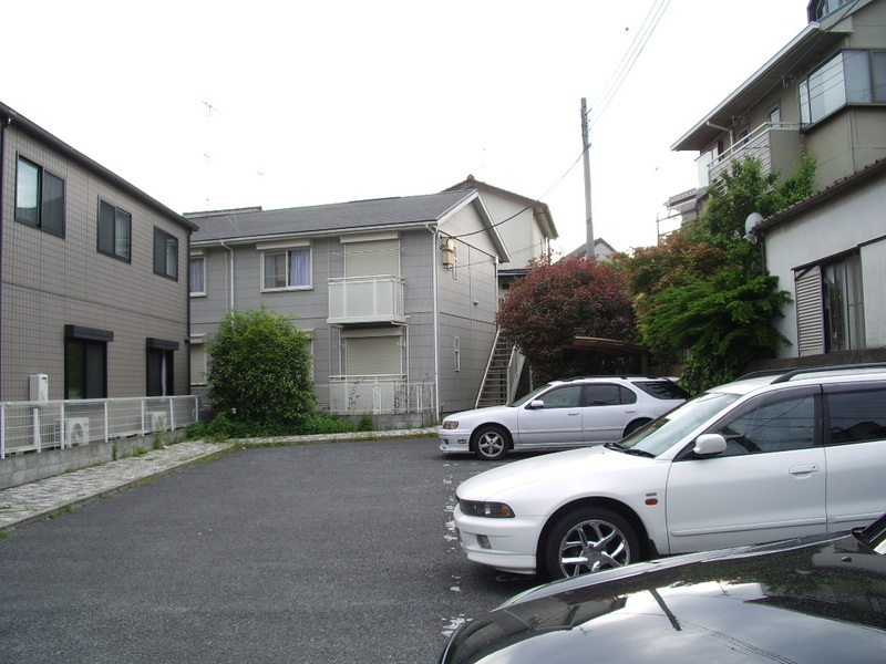 15/15 駐車場