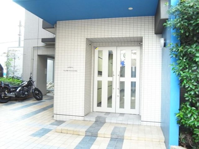 2/3 エントランス
