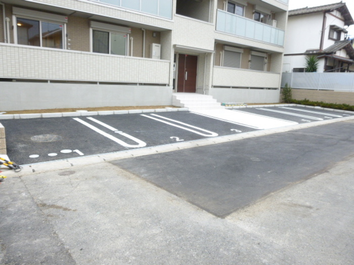19/19 駐車場