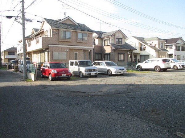 3/3 駐車場