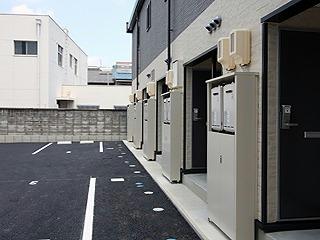14/14 駐車場