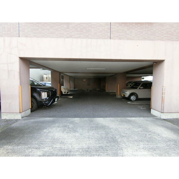 2/11 駐車場
