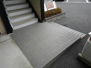 13/20 エントランス