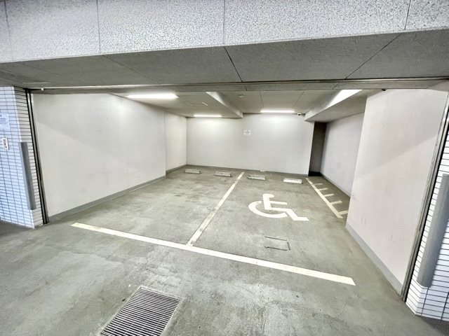 14/15 駐車場