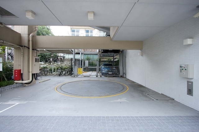 14/17 駐車場
