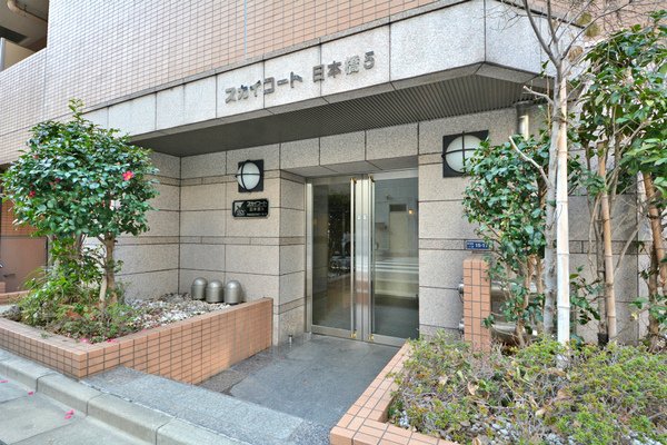 14/14 エントランス