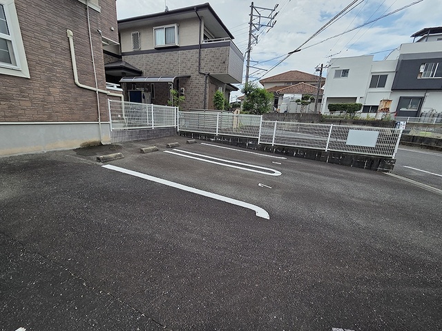 17/23 駐車場