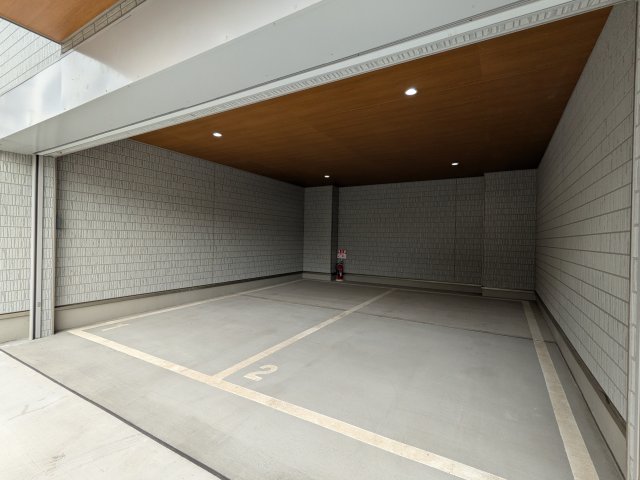 23/23 駐車場