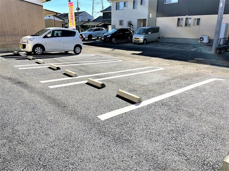 15/15 駐車場