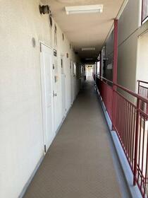 16/16 エントランス