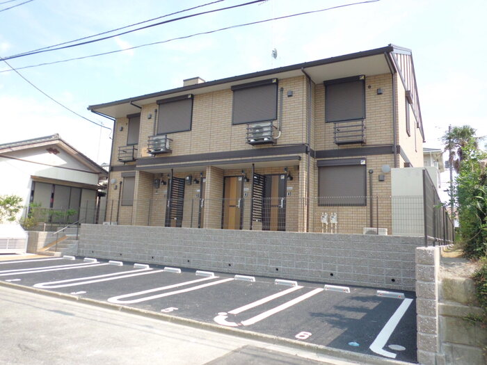 16/16 駐車場