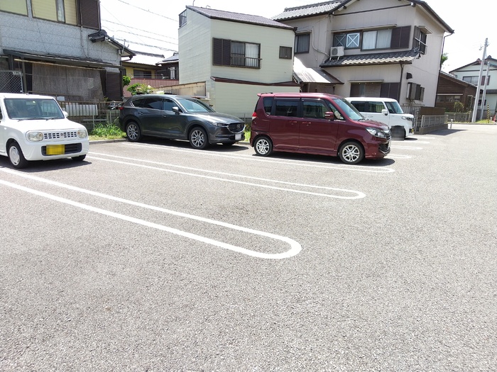 3/3 駐車場