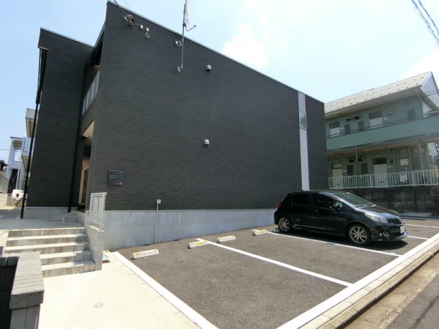 17/17 駐車場