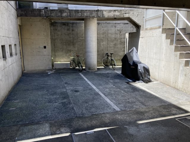 15/25 駐車場