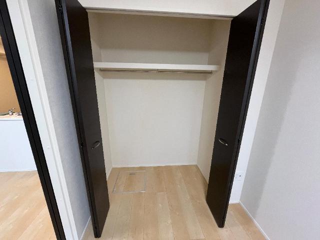 13/27 収納