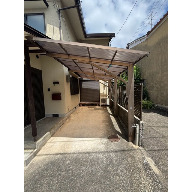 14/14 駐車場