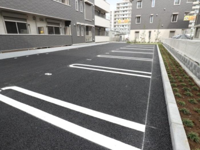 16/19 駐車場