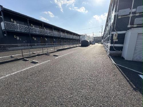 14/14 駐車場