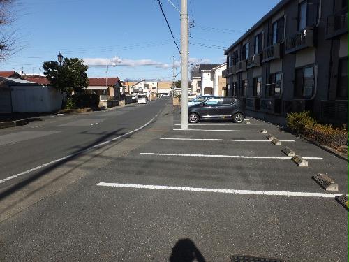 14/21 駐車場