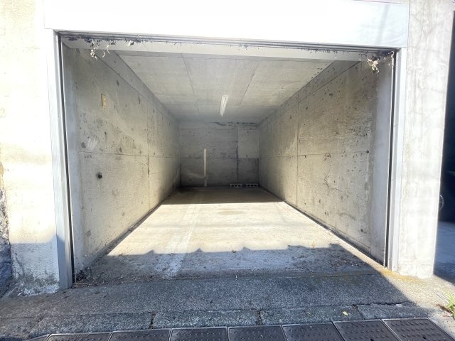 2/2 駐車場