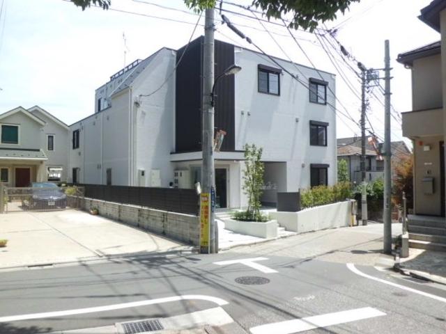 2/23 外観