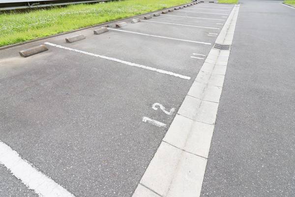 16/16 駐車場