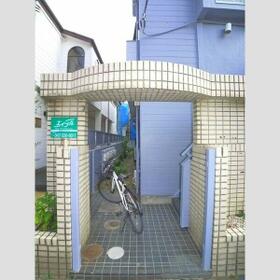 14/15 エントランス