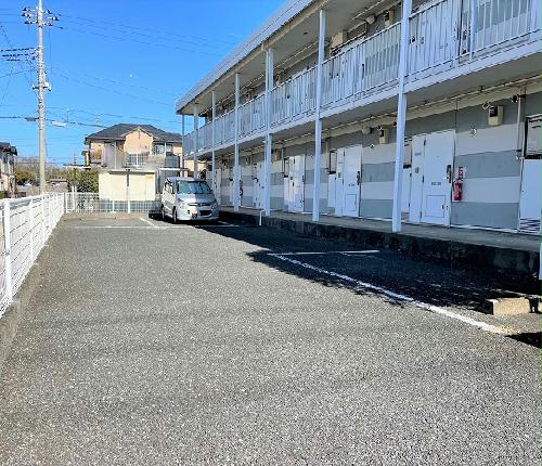 14/23 駐車場