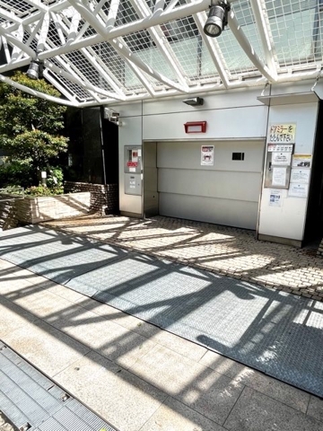 14/21 駐車場