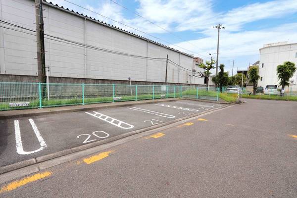16/26 駐車場