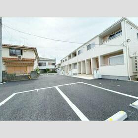 15/15 駐車場