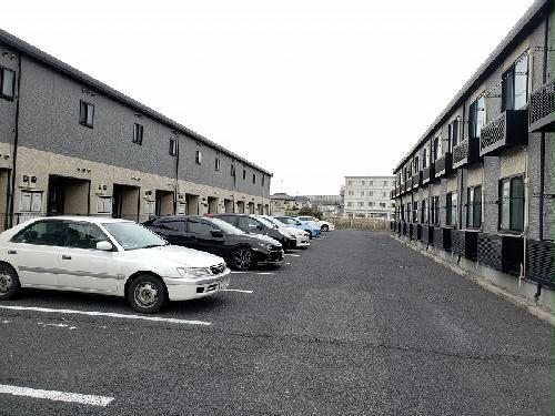 14/14 駐車場