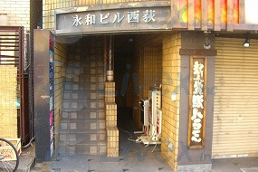 2/2 エントランス