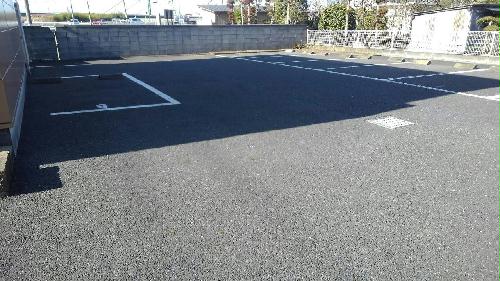 2/5 駐車場