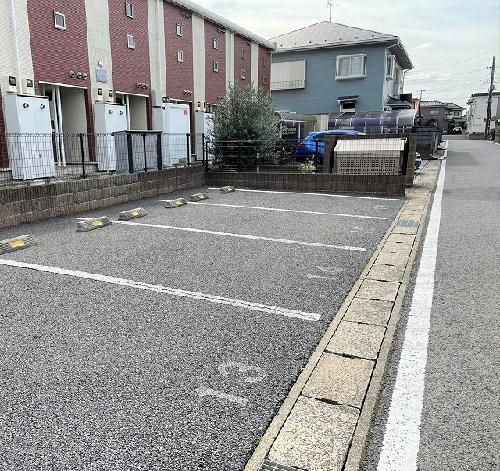 14/19 駐車場