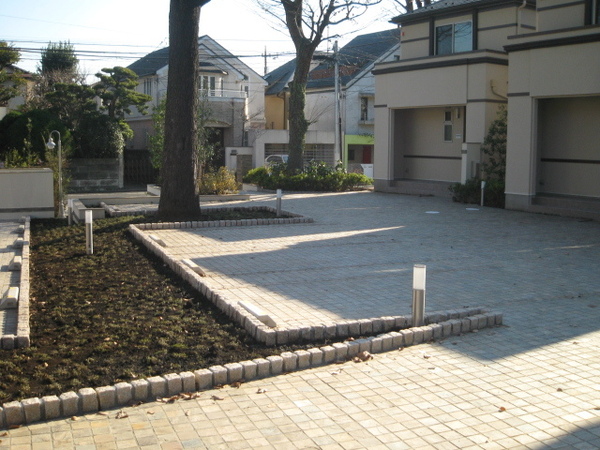 2/3 駐車場