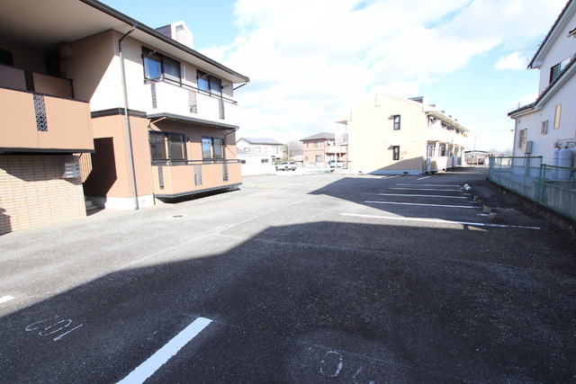 2/2 駐車場