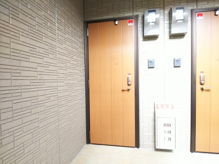 19/20 エントランス