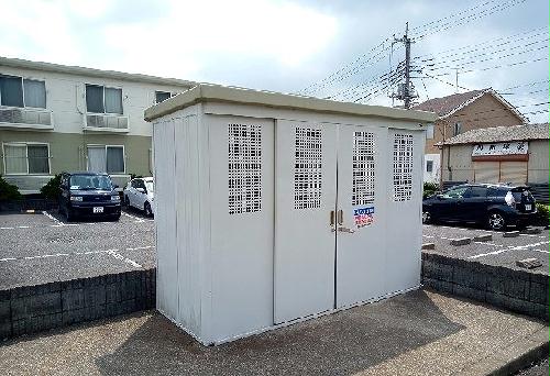 13/13 駐車場