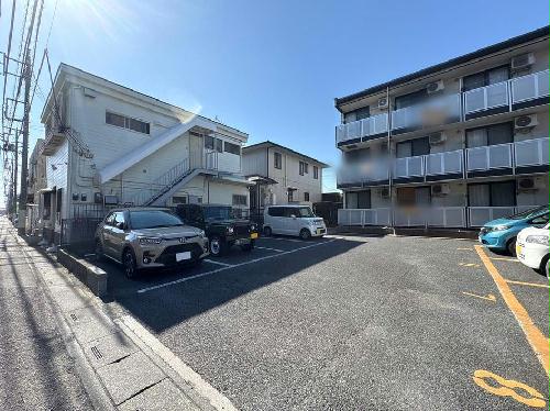 13/22 駐車場