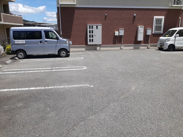 14/20 駐車場