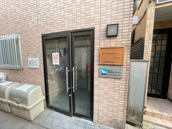 20/22 エントランス