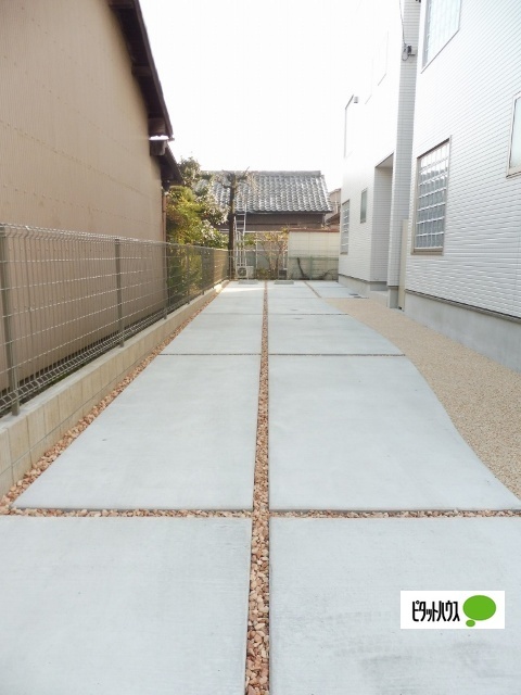 4/4 駐車場