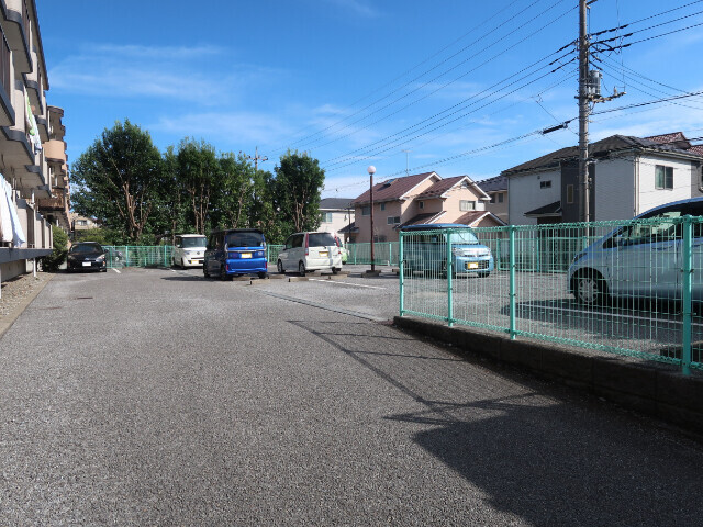 2/2 駐車場