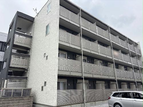 13/14 エントランス