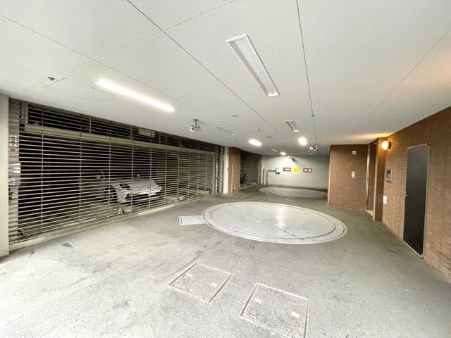 15/17 駐車場