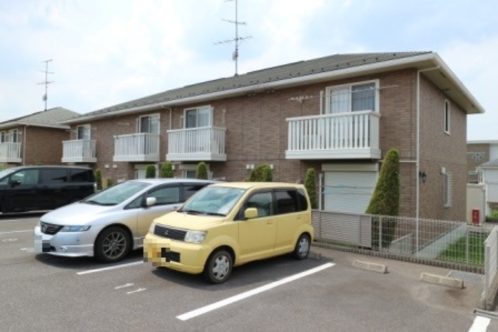 2/2 駐車場