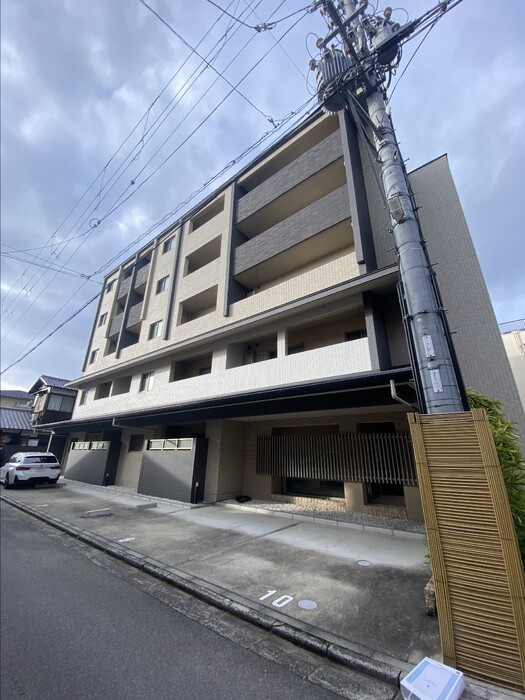 1/6 外観