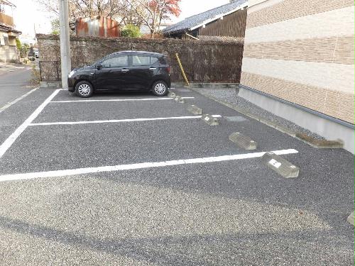 2/2 駐車場